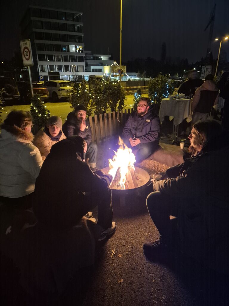 Weihnachtsapéro 2024 im alten Feuerwehrgebäude 8304 Wallisellen